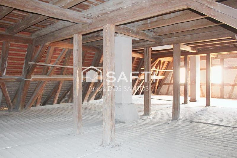 Maison - 310 m² - 15 pièces