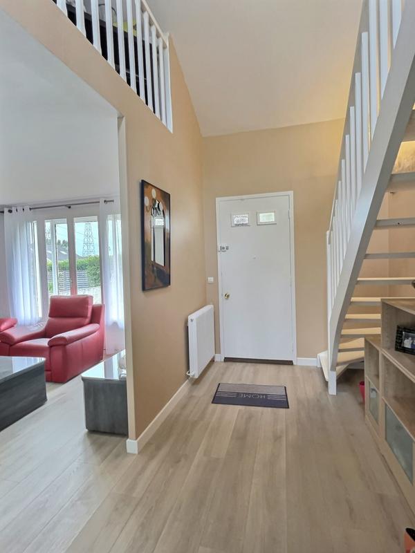 Maison - 115 m² - 6 pièces