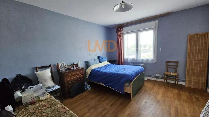 Maison - 200 m² - 8 pièces