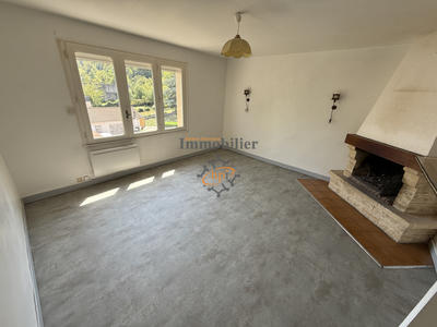 Appartement - 90 m² - 4 pièces