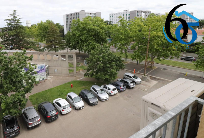 Appartement - 80 m² - 4 pièces