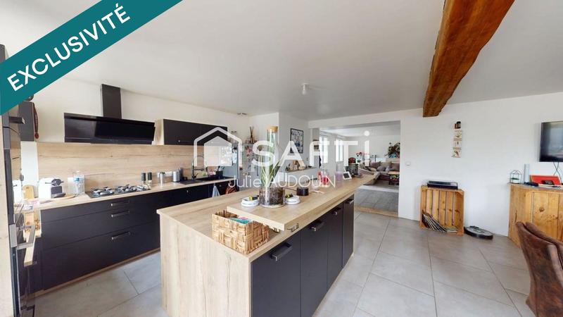 Maison - 264 m² - 8 pièces