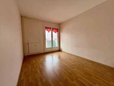 Appartement - 88 m² - 5 pièces