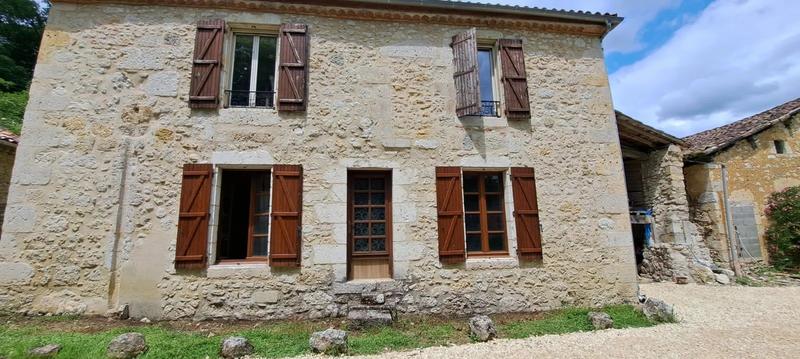 Maison - 92 m² - 3 pièces