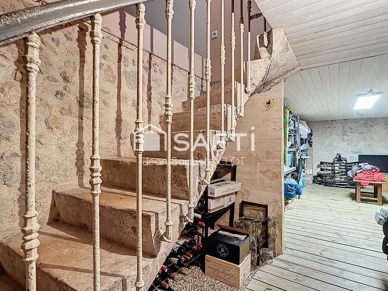 Maison - 270 m² - 7 pièces