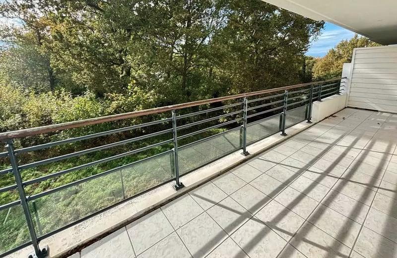 Appartement - 90 m² - 5 pièces