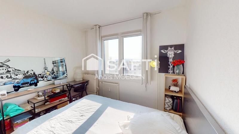 Appartement - 92 m² - 5 pièces