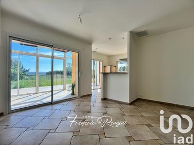 Maison - 155 m² - 6 pièces