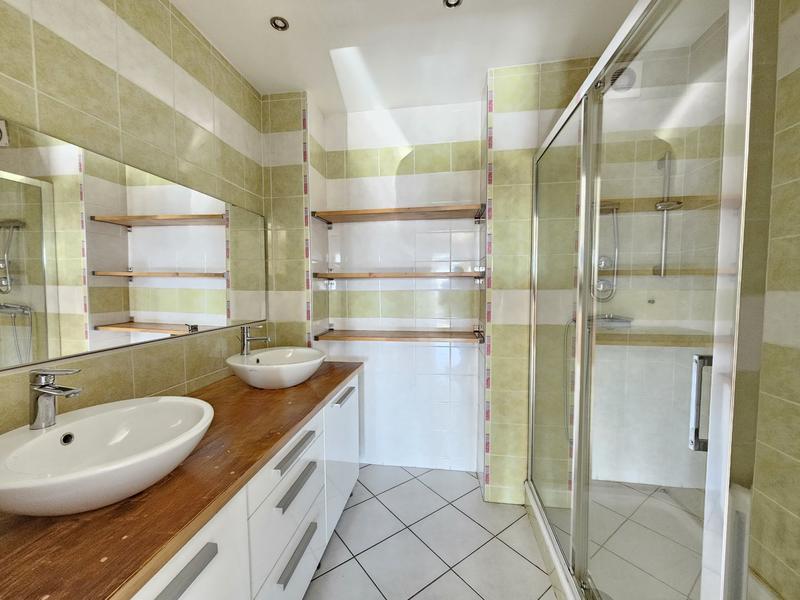 Appartement - 86 m² - 3 pièces