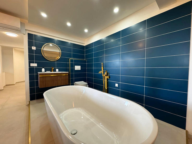 Appartement - 205 m² - 5 pièces