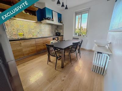 Maison - 246 m² - 7 pièces