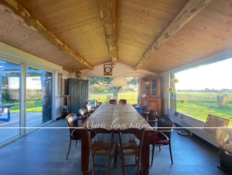 Maison - 440 m² - 8 pièces