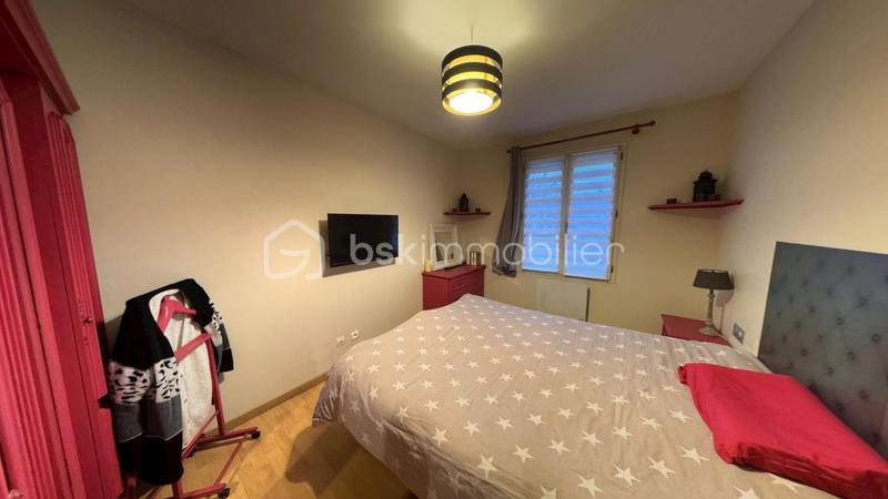 Maison traditionnelle - 99 m² - 4 pièces