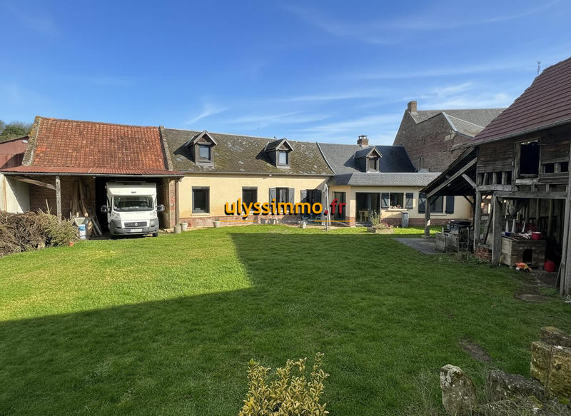 Maison traditionnelle - 201 m² - 8 pièces