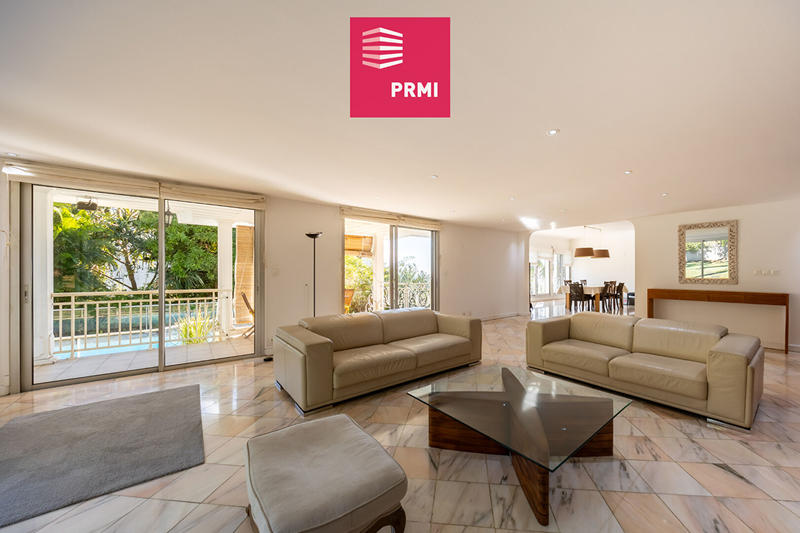 Maison - 258 m² - 6 pièces