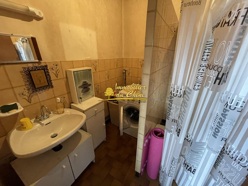 Maison - 219 m² - 8 pièces