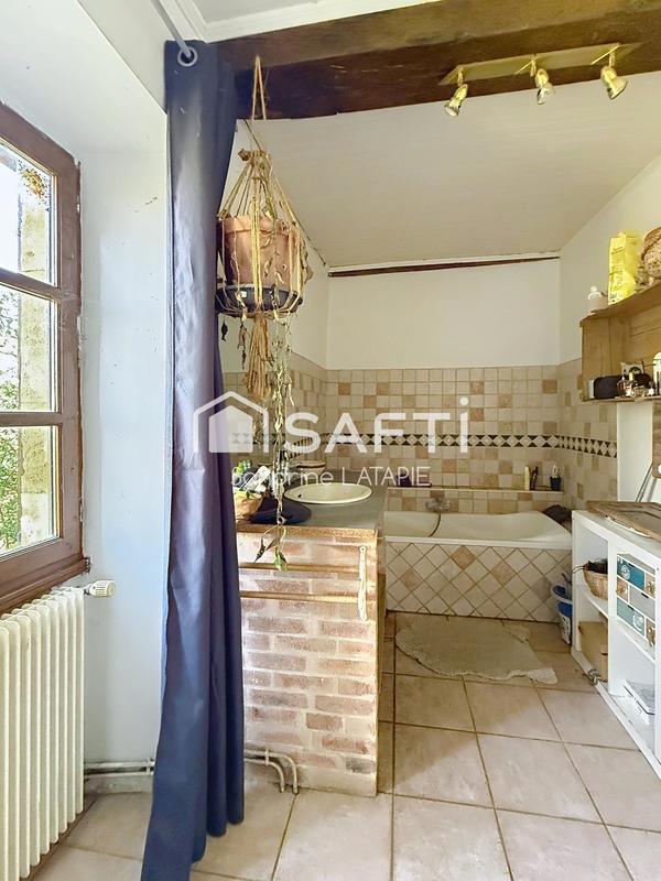 Maison - 204 m² - 5 pièces