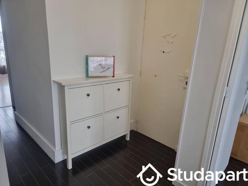 Chambre - 10 m² - 1 pièce