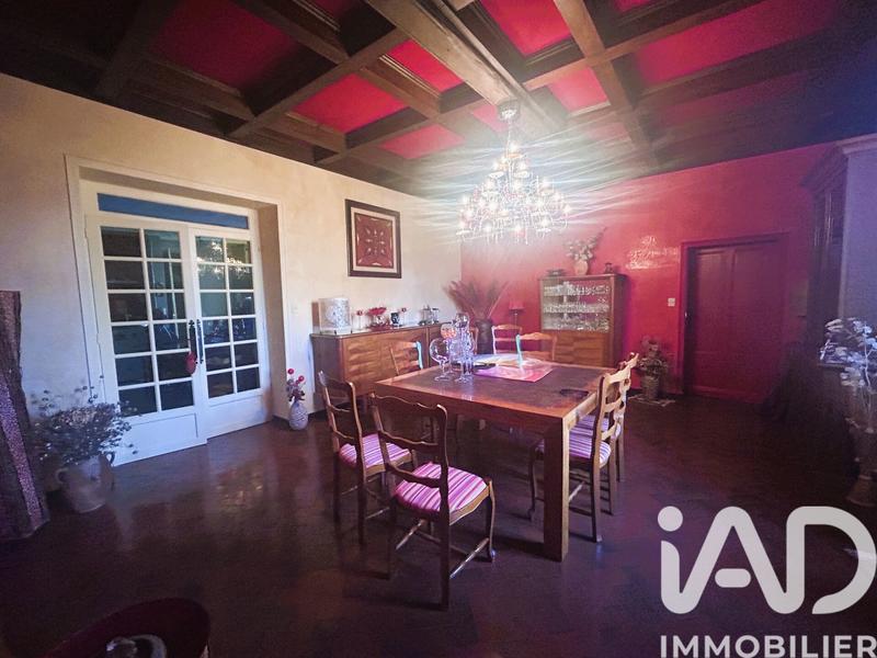 Maison - 273 m² - 8 pièces