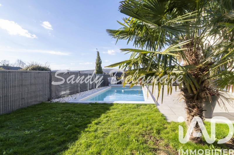 Maison - 96 m² - 4 pièces