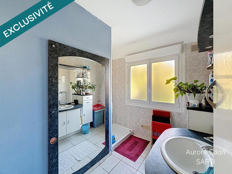 Maison - 157 m² - 11 pièces