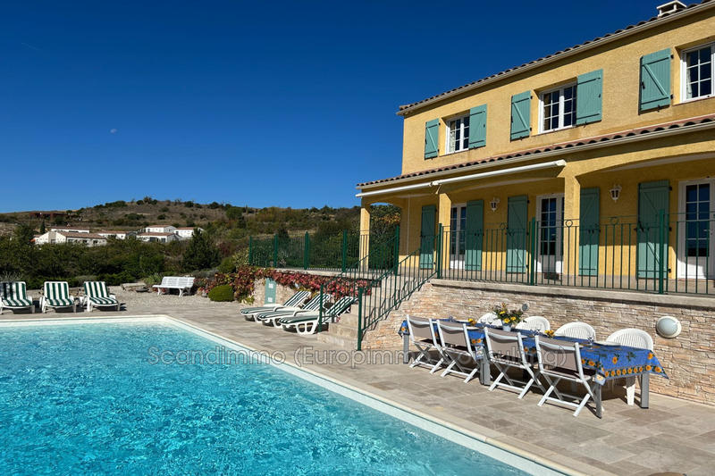 Maison - 190 m² - 5 pièces