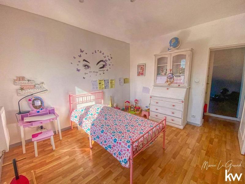 Maison - 151 m² - 6 pièces