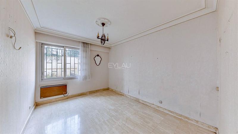 Appartement - 195 m² - 7 pièces