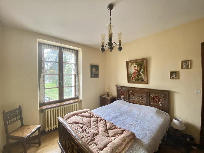 Maison - 300 m² - 13 pièces