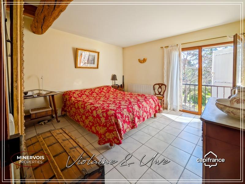 Maison - 446 m² - 16 pièces