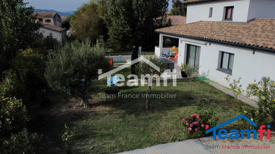 Maison contemporaine - 176 m² - 7 pièces