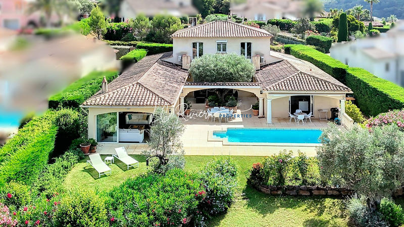 Villa - 276 m² - 8 pièces