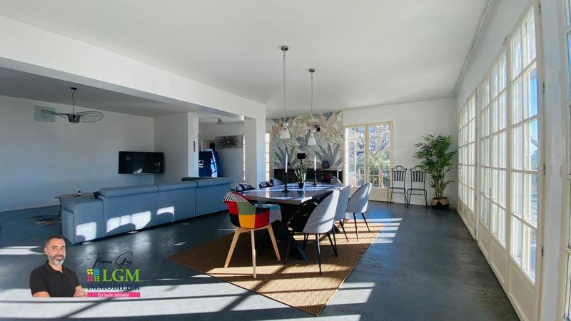 Maison - 255 m² - 6 pièces