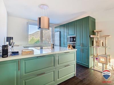 Appartement - 94 m² - 3 pièces