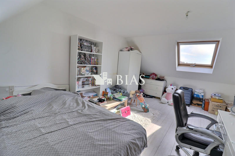 Maison - 137 m² - 5 pièces