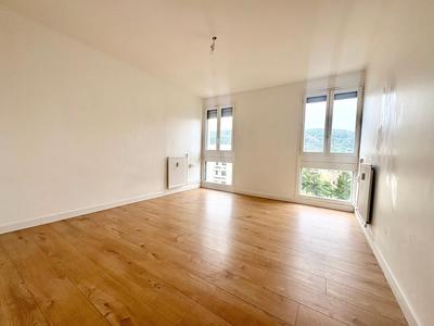 Appartement - 115 m² - 5 pièces