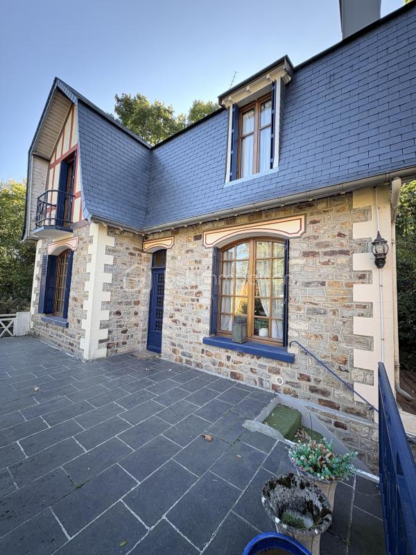 Maison de ville - 121 m² - 6 pièces