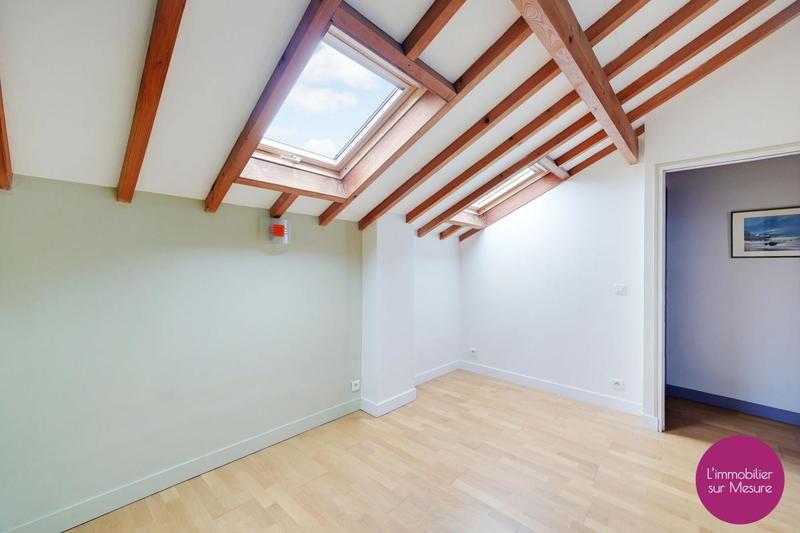 Appartement - 95 m² - 3 pièces