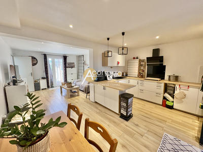 Maison - 149 m² - 7 pièces