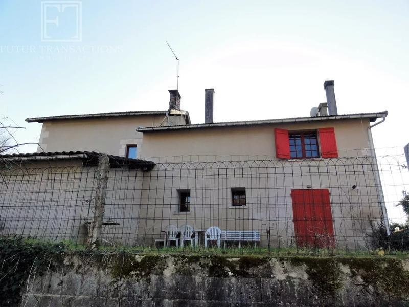 Maison - 198 m² - 8 pièces