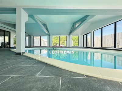 Villa - 397 m² - 9 pièces