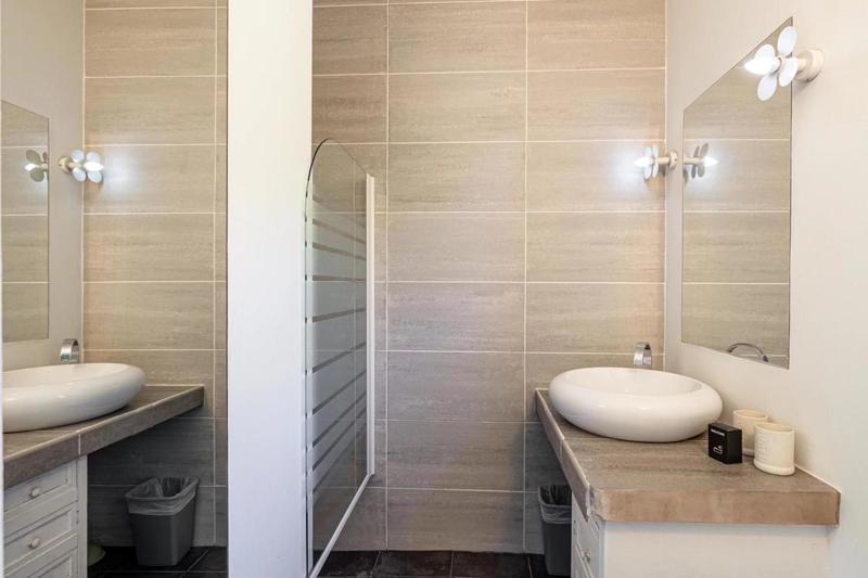 Villa - 256 m² - 8 pièces