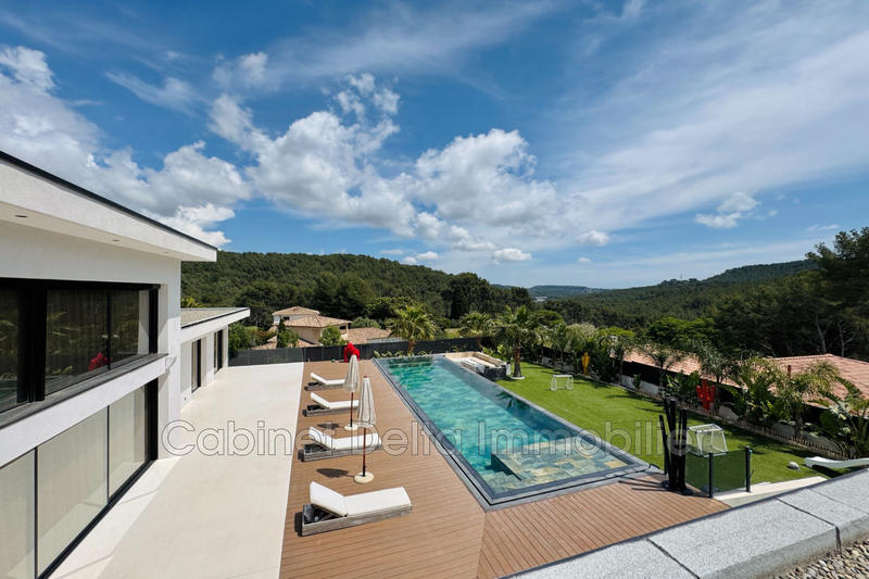 Maison contemporaine - 195 m² - 6 pièces