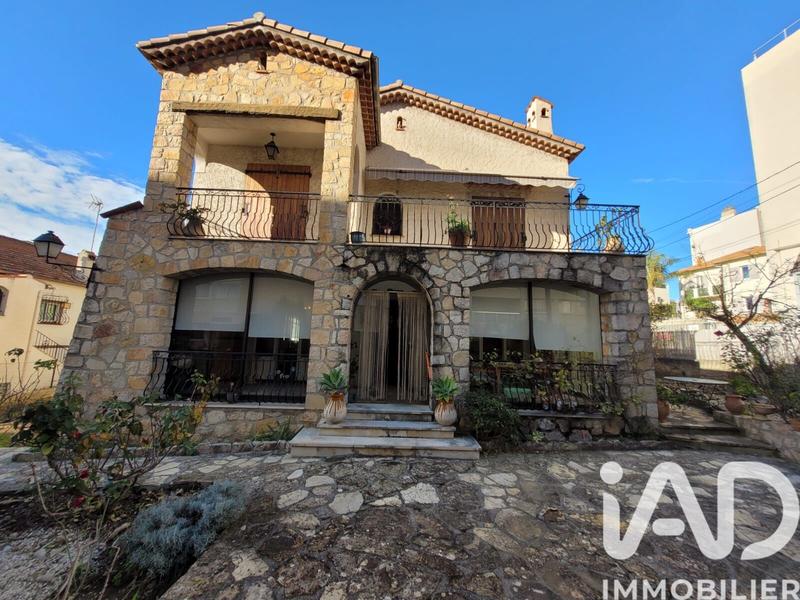 Maison - 117 m² - 4 pièces