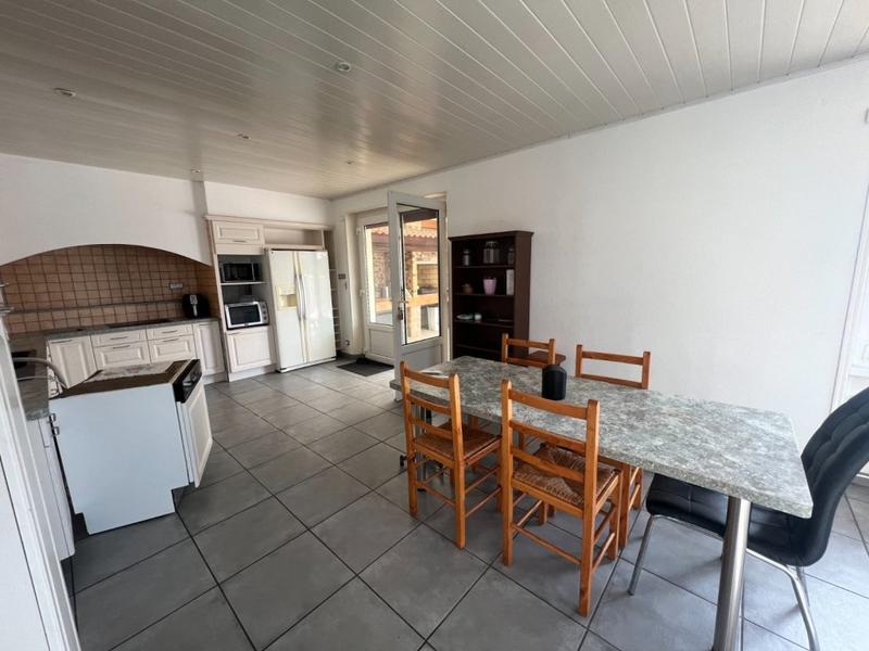 Maison - 166 m² - 7 pièces