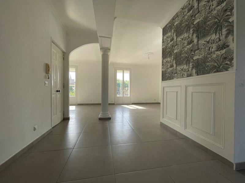 Appartement - 108 m² - 4 pièces