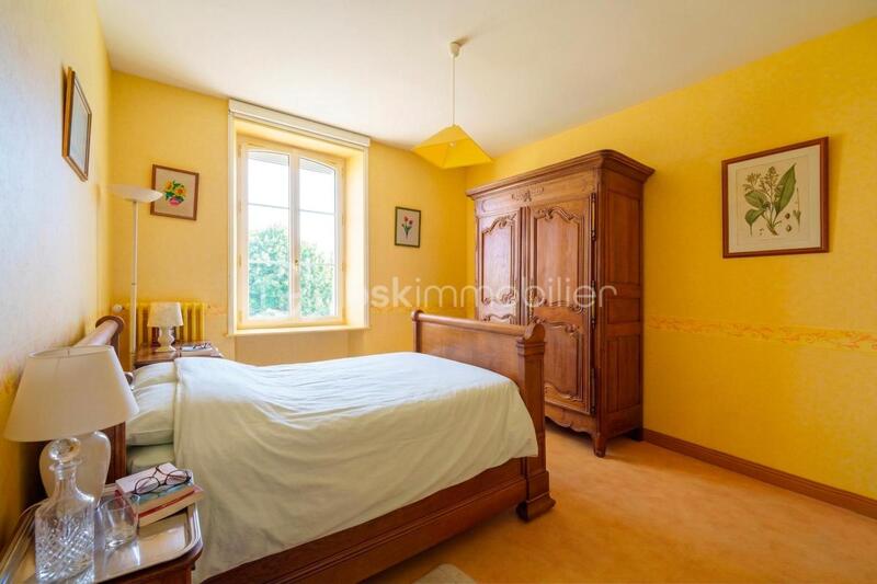 Propriété - 170 m² - 7 pièces