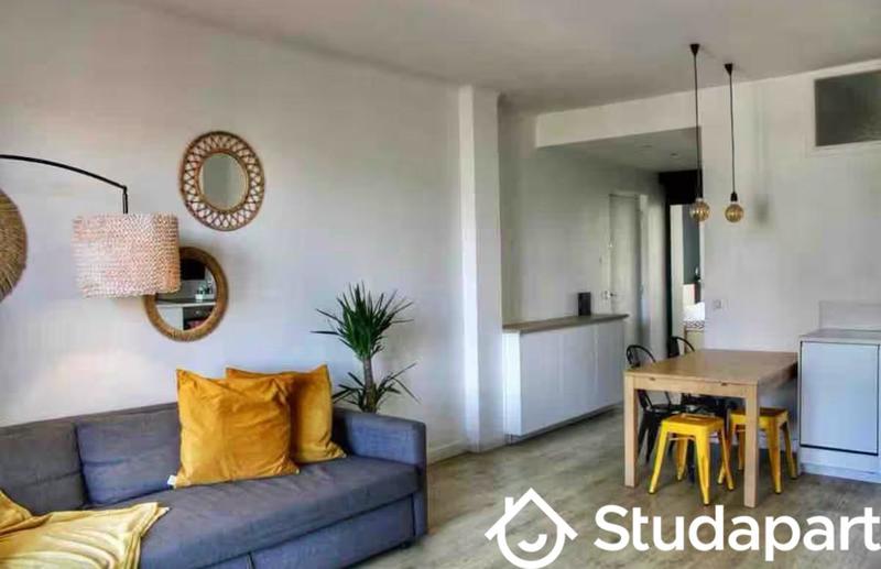 Chambre - 25 m² - 1 pièce