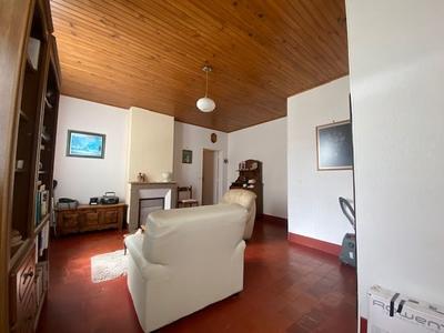 Maison - 195 m² - 7 pièces