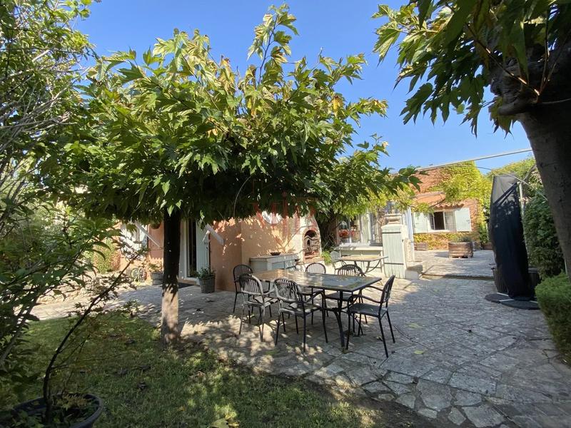 Villa - 210 m² - 7 pièces